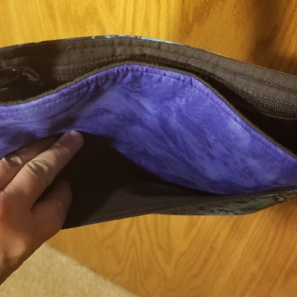 Handmade Batik Purse - Picture 4 of 6